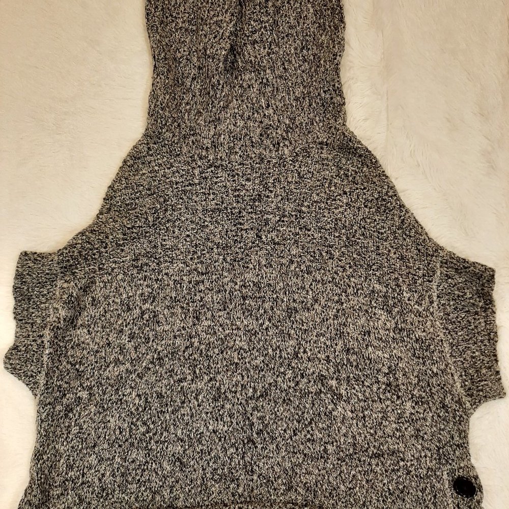 Cowl Neck Sweater Pullover (Size Medium)